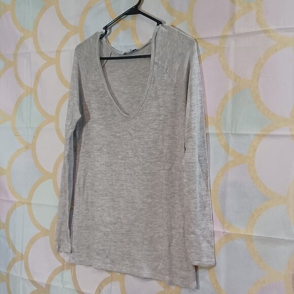 American Eagle Outfitters Ladies XS Lightweight V Neck Knit Sweater Light Grey - Picture 4 of 7